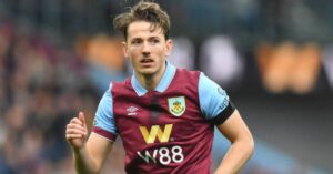 Red Devils Submit Bid for Burnley Star Sander Berge